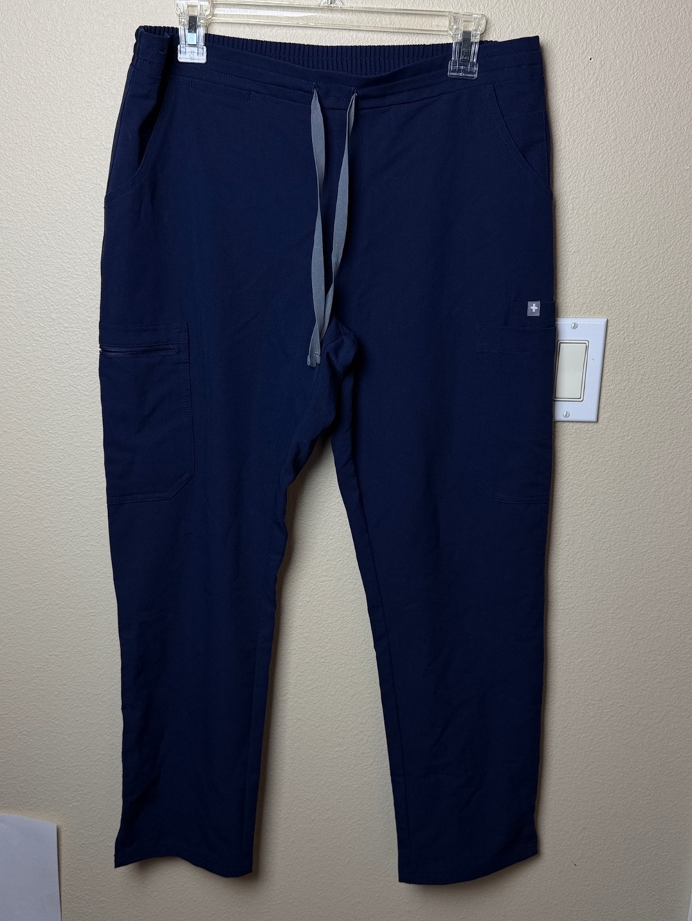FIGS Scrubs Yola | Size MP | Navy